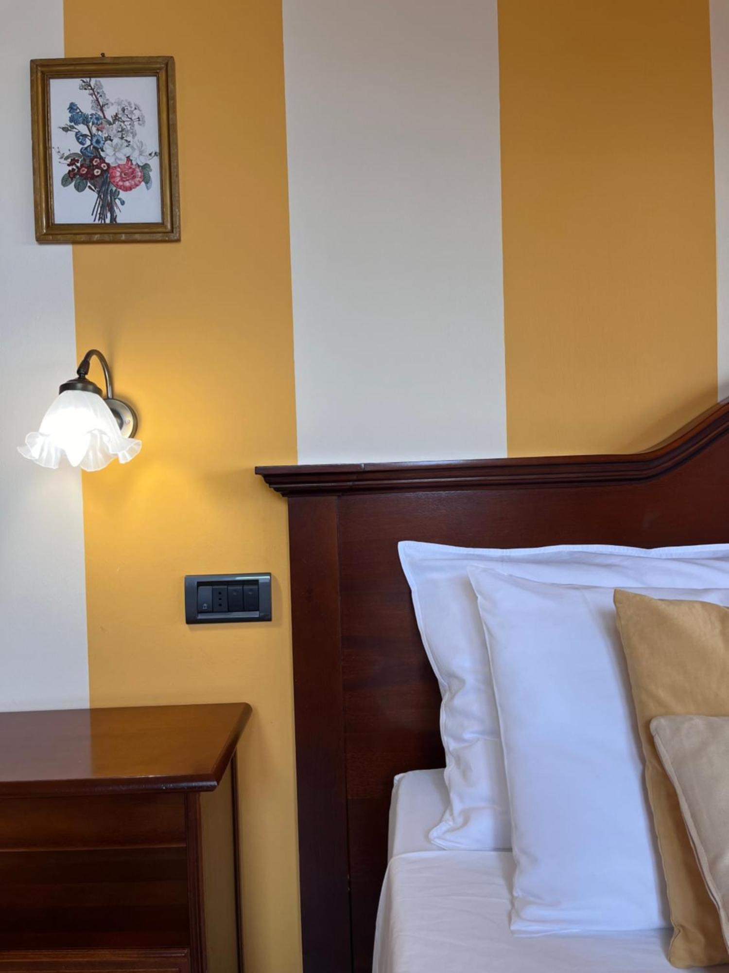 Belvedere Bike Hotel Monta Bilik gambar