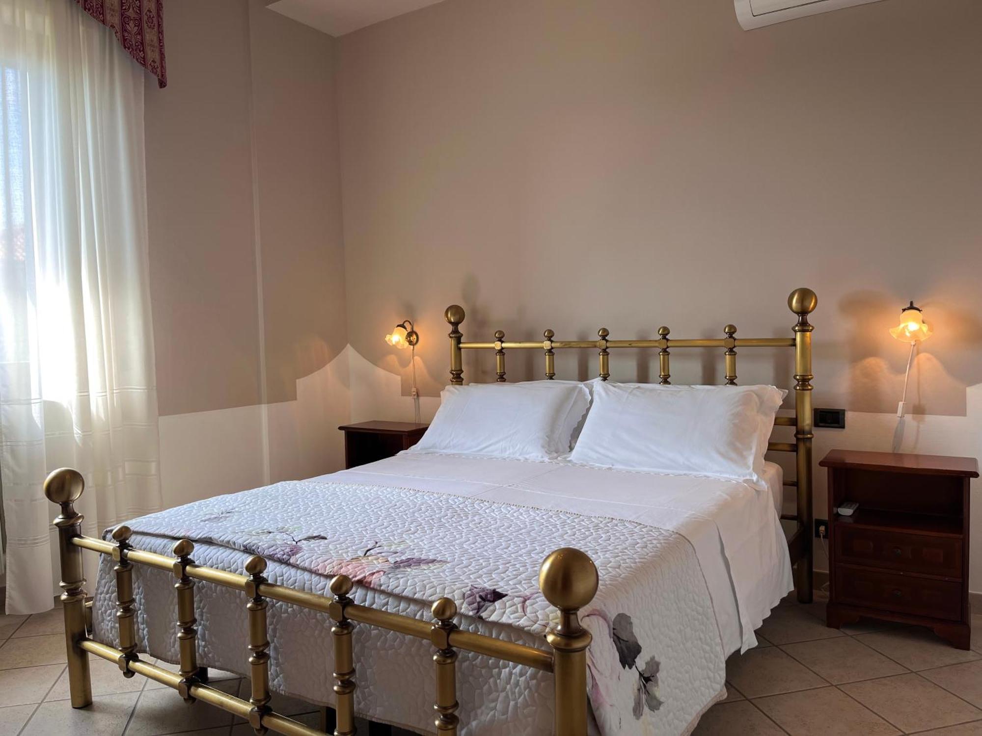 Belvedere Bike Hotel Monta Bilik gambar